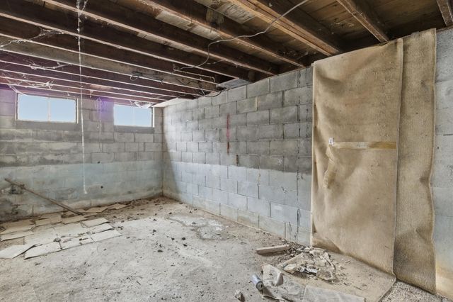 645 Old Fox Road, Irvine, KY 40336