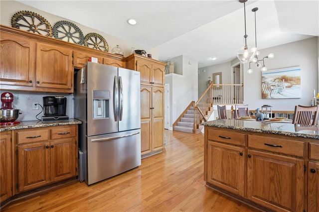 521 SW Graystone Drive, Grain Valley, MO 64029