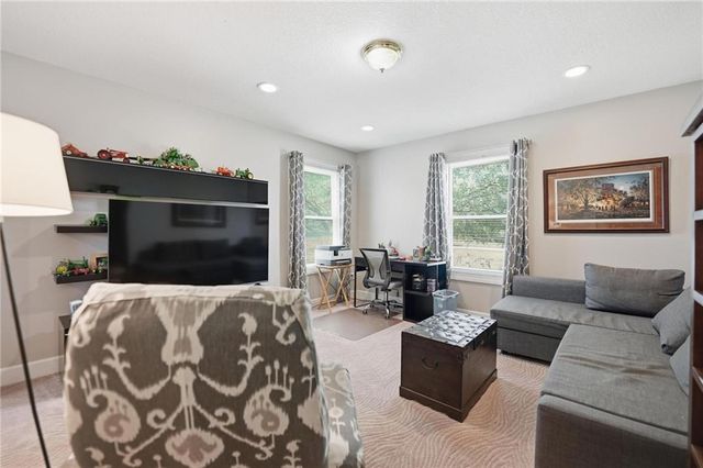 521 SW Graystone Drive, Grain Valley, MO 64029