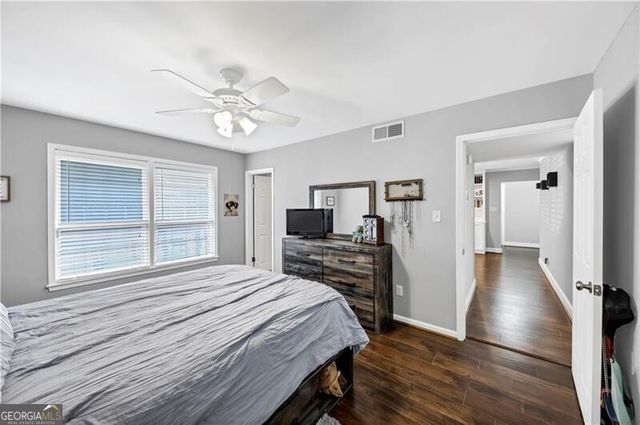 49 La Rue Place NW, Atlanta, GA 30327