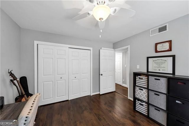 49 La Rue Place NW, Atlanta, GA 30327