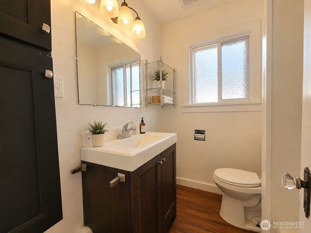 1133 Hayward Avenue, Bremerton, WA 98310