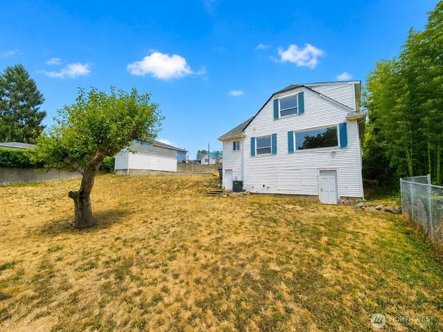 1133 Hayward Avenue, Bremerton, WA 98310