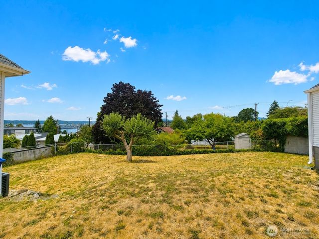 1133 Hayward Avenue, Bremerton, WA 98310