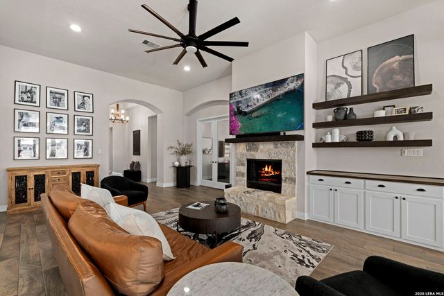 7991 CIBOLO VW, Fair Oaks Ranch, TX 78015