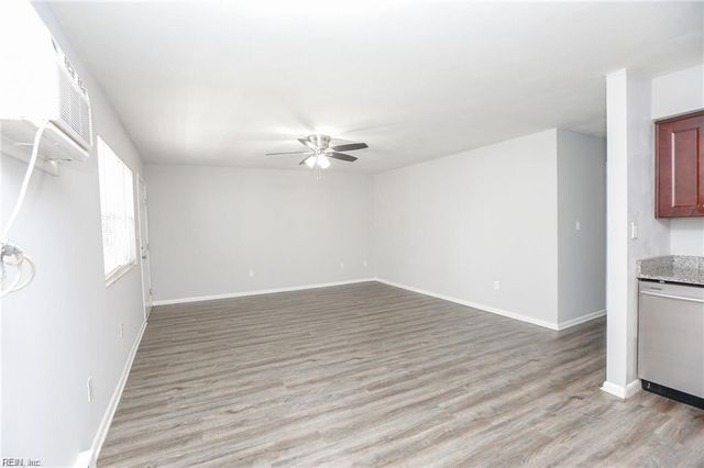 9530 3rd Bay St Apt 10, Norfolk, VA 23518