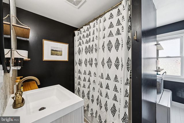 1038 GREEN VALLEY RD, New Windsor, MD 21776