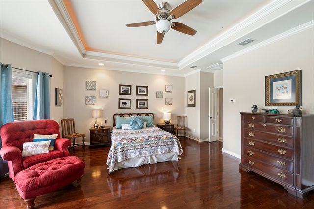 1818 Hosea Ct, Corpus Christi, TX 78418