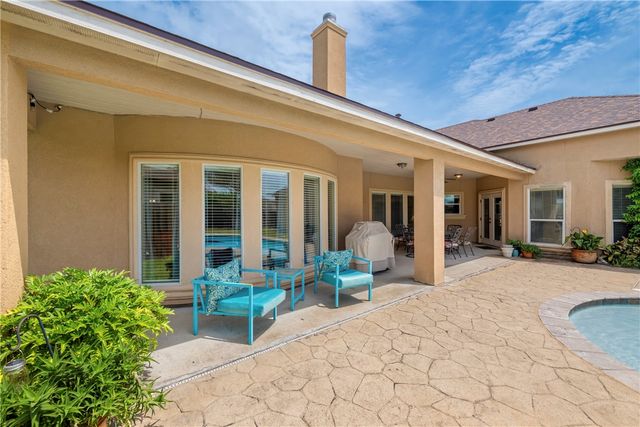 1818 Hosea Ct, Corpus Christi, TX 78418