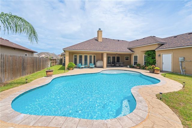 1818 Hosea Ct, Corpus Christi, TX 78418