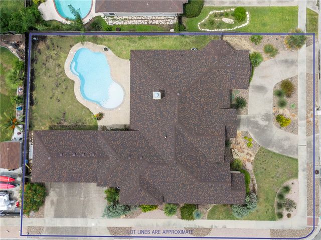 1818 Hosea Ct, Corpus Christi, TX 78418