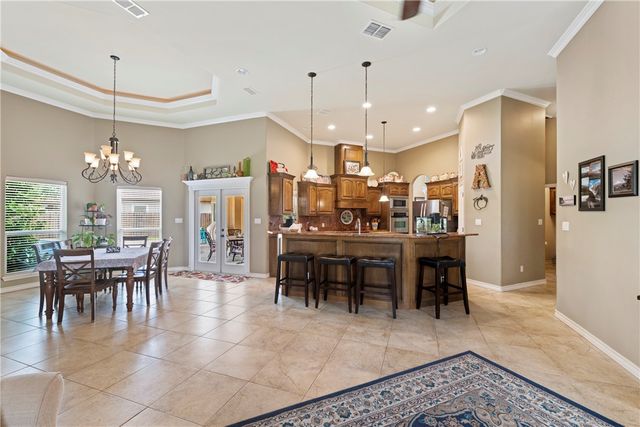 1818 Hosea Ct, Corpus Christi, TX 78418