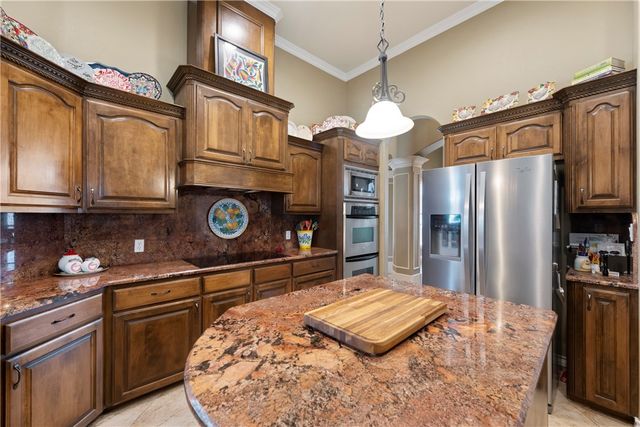 1818 Hosea Ct, Corpus Christi, TX 78418