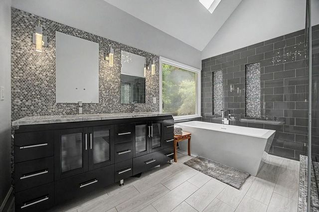 2590 Grassview Drive, Milton, GA 30004