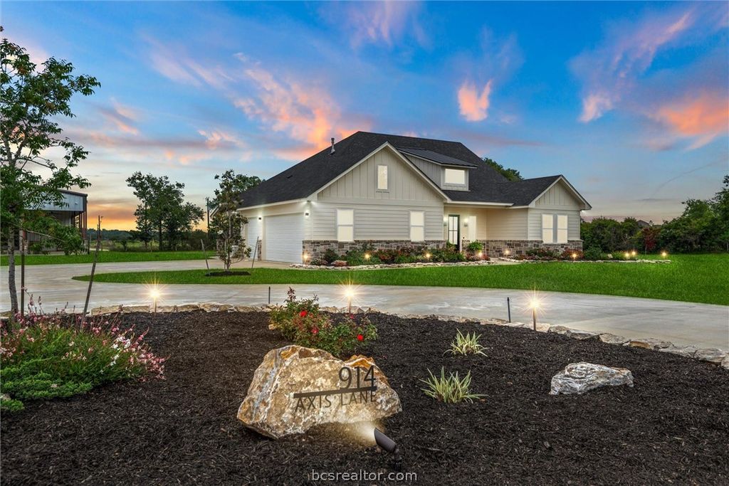 914 Axis Lane, Franklin, TX 77856 — photo 2