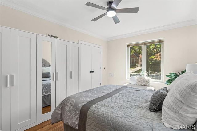 7823 Stanford Avenue, St Louis, MO 63130