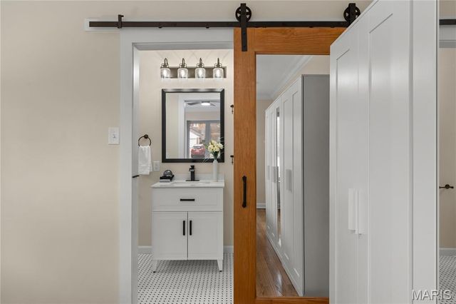 7823 Stanford Avenue, St Louis, MO 63130