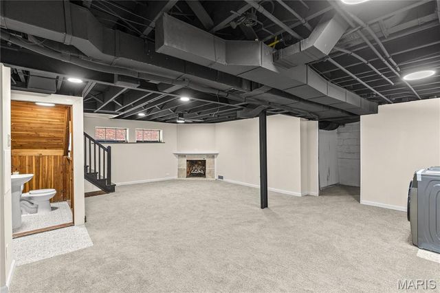 7823 Stanford Avenue, St Louis, MO 63130