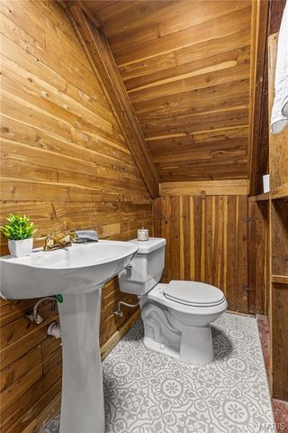 7823 Stanford Avenue, St Louis, MO 63130