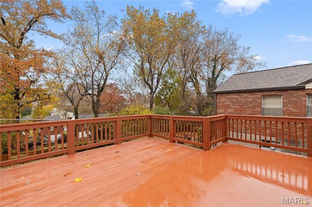 7823 Stanford Avenue, St Louis, MO 63130