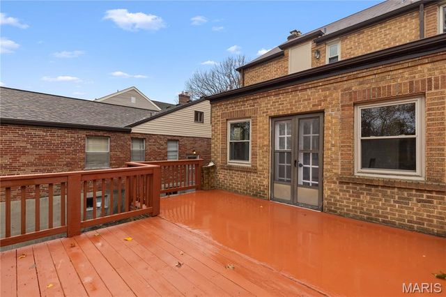 7823 Stanford Avenue, St Louis, MO 63130