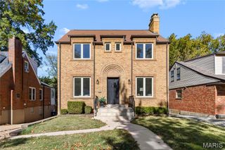 7823 Stanford Avenue, St Louis, MO 63130