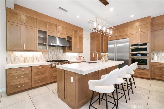 438 Sycamore Dr., Montebello, CA 90640