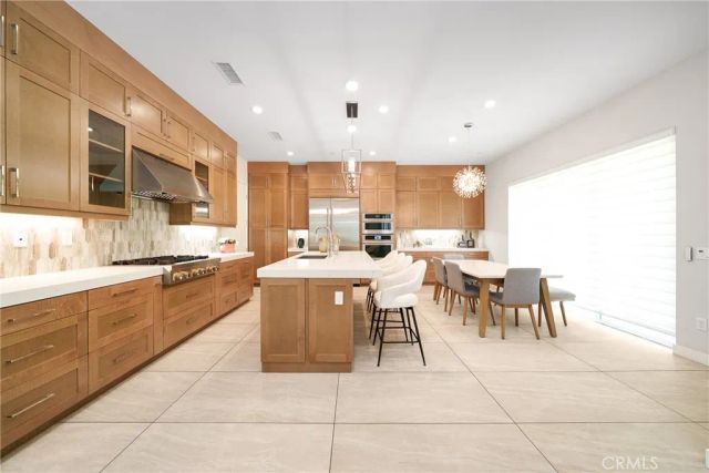 438 Sycamore Dr., Montebello, CA 90640