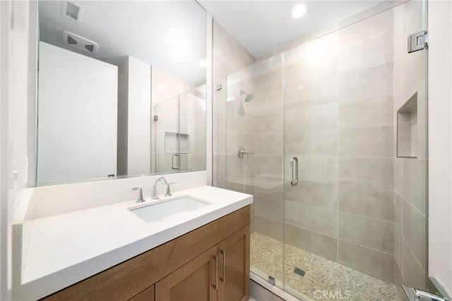 438 Sycamore Dr., Montebello, CA 90640