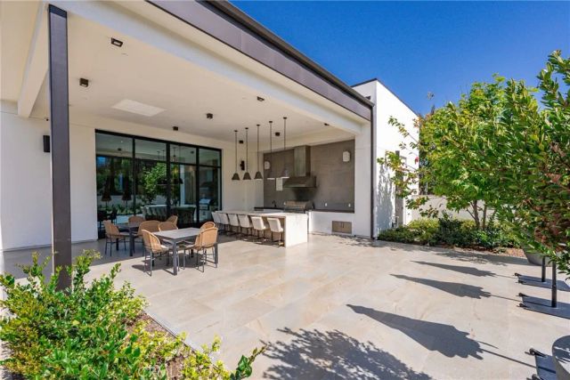 438 Sycamore Dr., Montebello, CA 90640