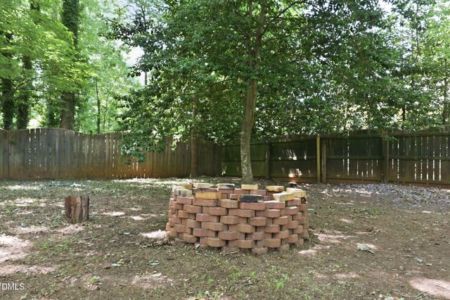 101 Ridgepath Way, Cary, NC 27511