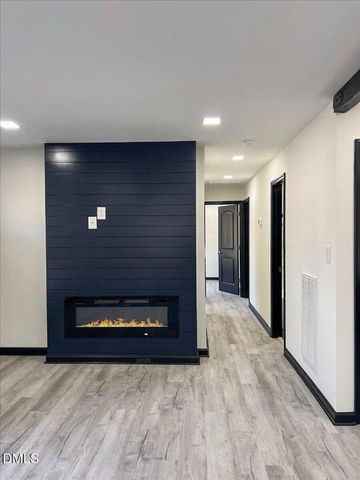 912 E Sanders Street, Four Oaks, NC 27524