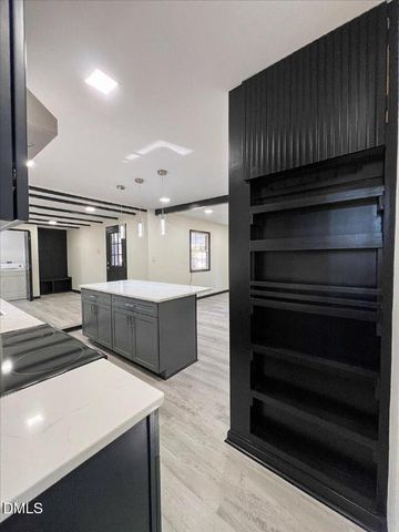 912 E Sanders Street, Four Oaks, NC 27524