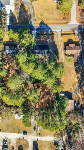 912 E Sanders Street, Four Oaks, NC 27524