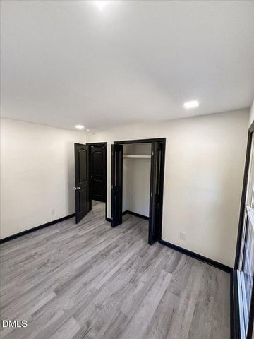 912 E Sanders Street, Four Oaks, NC 27524