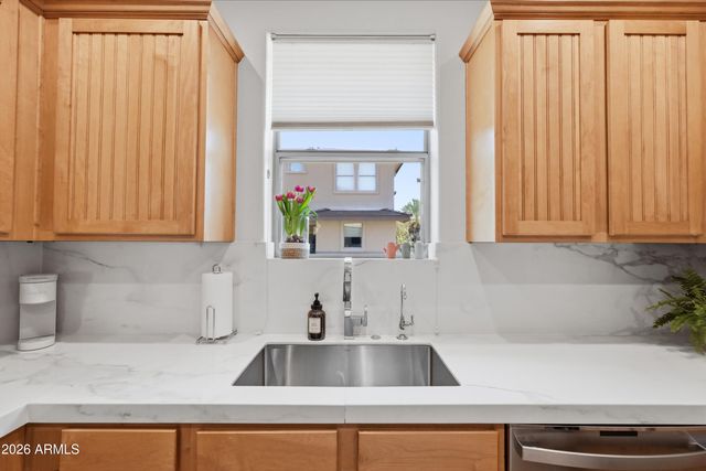 17850 N 68th Street 1010, Phoenix, AZ 85054