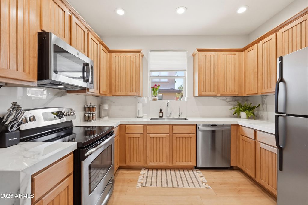 17850 N 68th Street 1010, Phoenix, AZ 85054