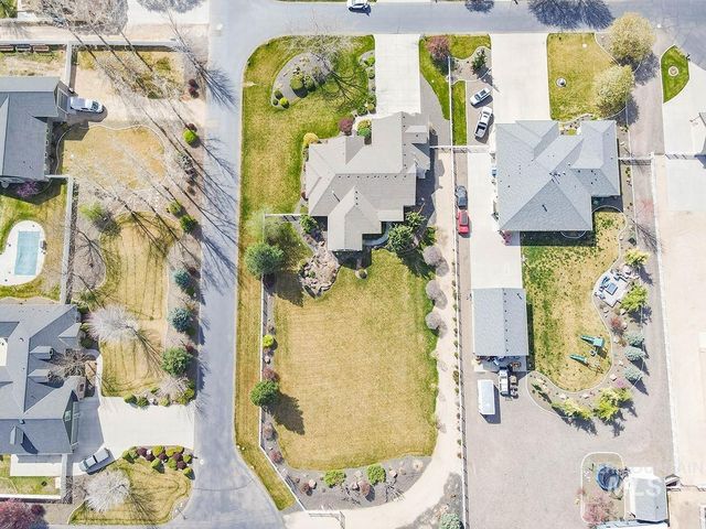 7480 E Grey Lag Dr, Nampa, ID 83687
