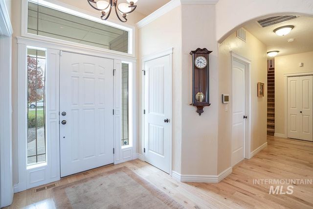 7480 E Grey Lag Dr, Nampa, ID 83687