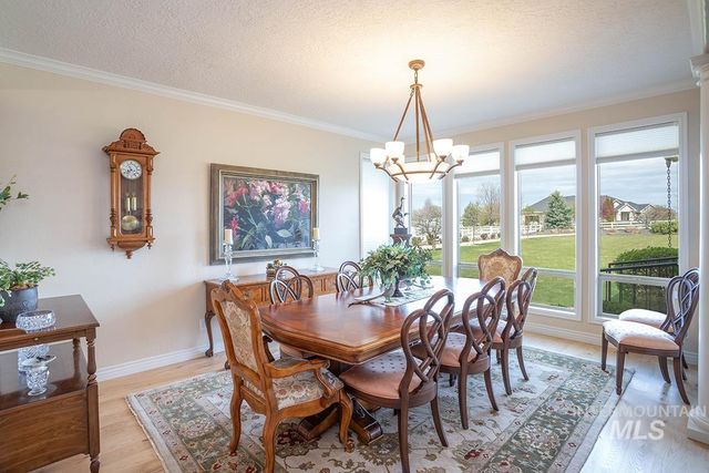 7480 E Grey Lag Dr, Nampa, ID 83687