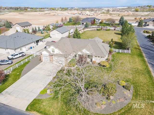 7480 E Grey Lag Dr, Nampa, ID 83687