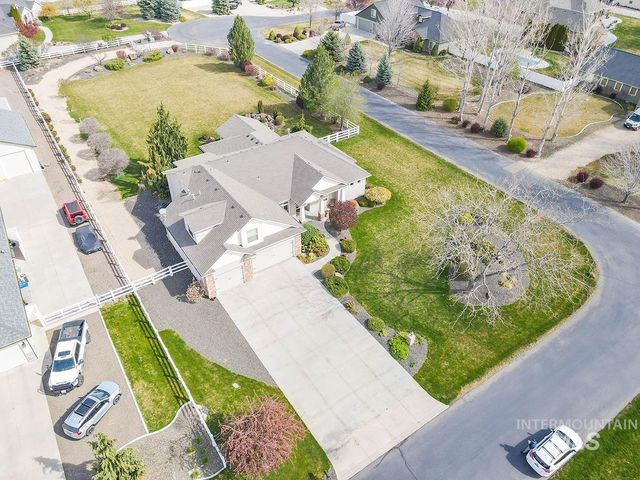 7480 E Grey Lag Dr, Nampa, ID 83687