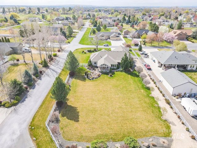 7480 E Grey Lag Dr, Nampa, ID 83687