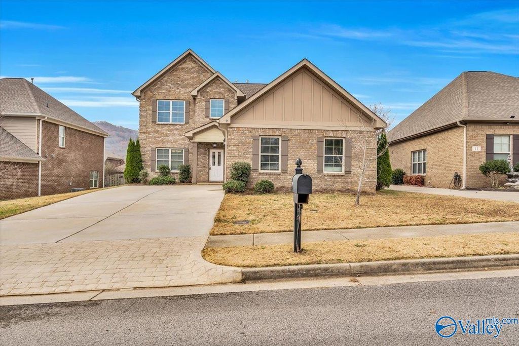 9 Wescott Hill Way, Gurley, AL 35748