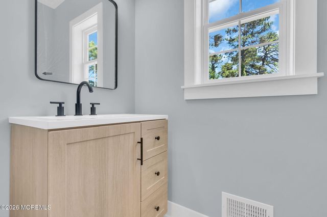 443 Western Boulevard, Bayville, NJ 08721