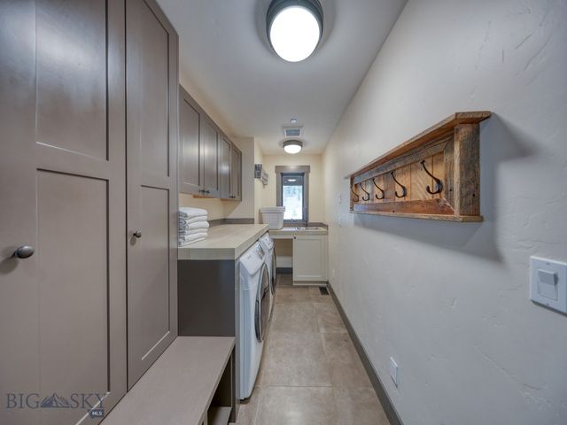 146 Outlook Trail, Big Sky, MT 59716