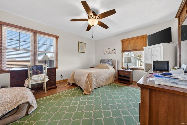 6087 E State Road 218, Walton, IN 46994