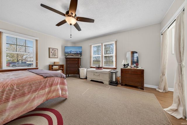 6087 E State Road 218, Walton, IN 46994