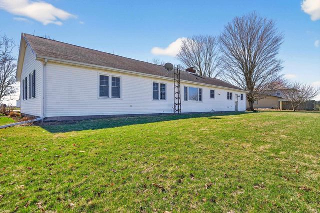 6087 E State Road 218, Walton, IN 46994