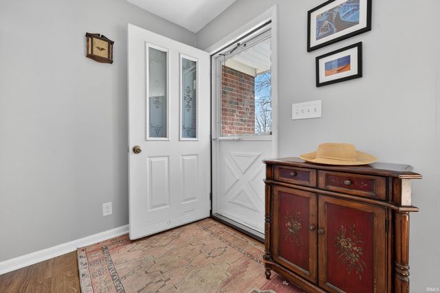 6087 E State Road 218, Walton, IN 46994